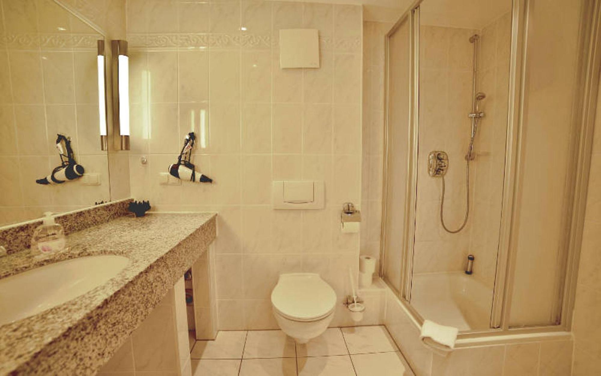 Ferienwohnung Binzer Strandgut Im Haus Jahreszeiten בינץ מראה חיצוני תמונה